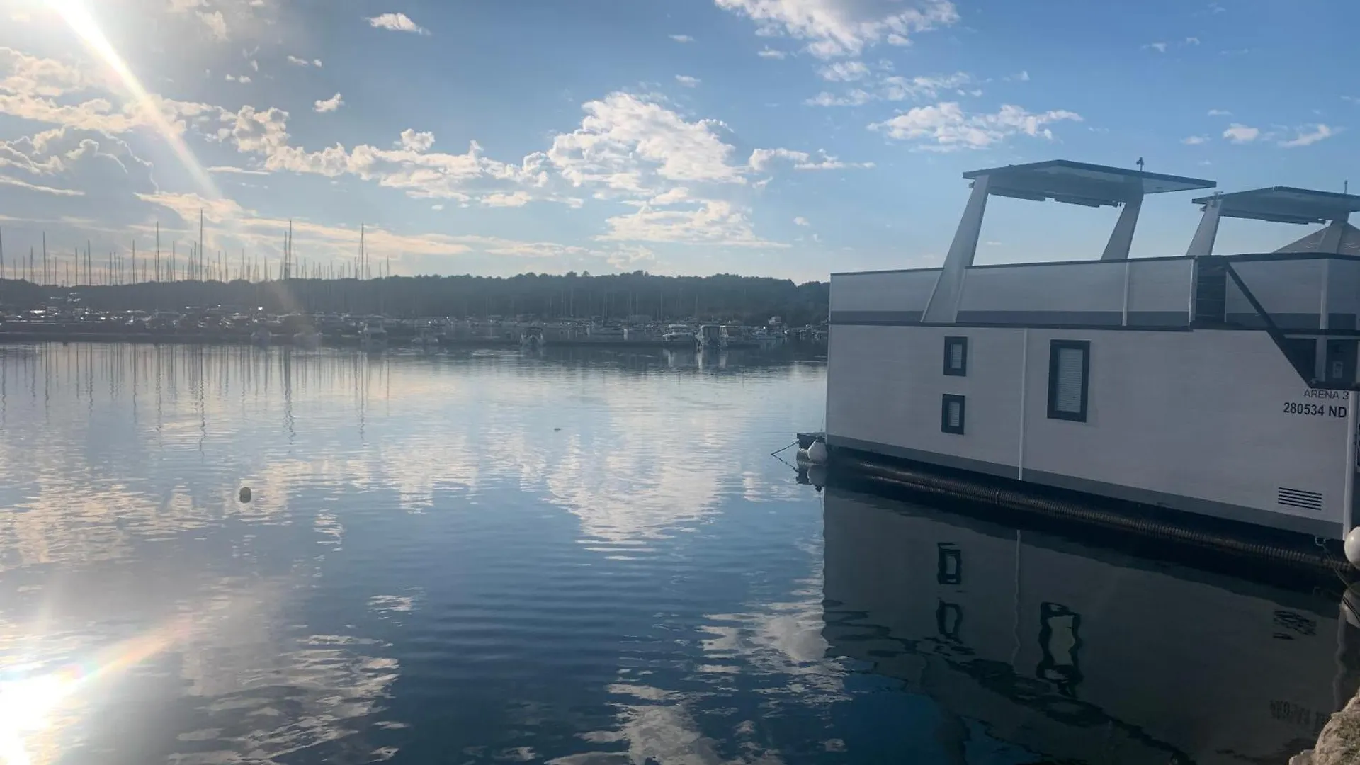 Nyaraló House Boat Oliva - Floating House Villa Póla